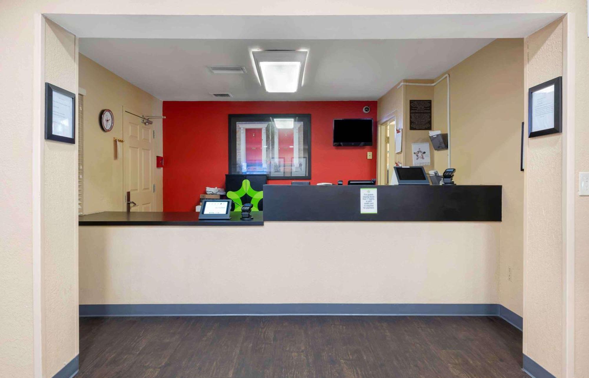 Extended Stay America Select Suites - Jacksonville Salisbury Rd Southpoint Exterior foto